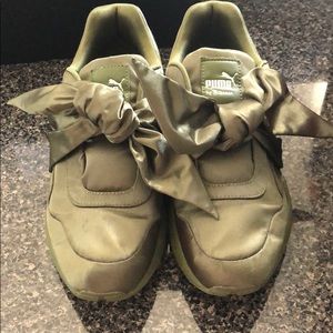 Puma Bow Rihanna Fenty Sneakers (Olive)